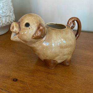Ceramic Pig Creamer